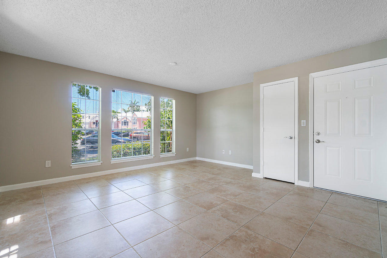 1335 Crystal Way, Unit G Delray Beach, FL 33444 - Photo 10 of 35 012-1335CrystalWay-DelrayBeach-FL-small