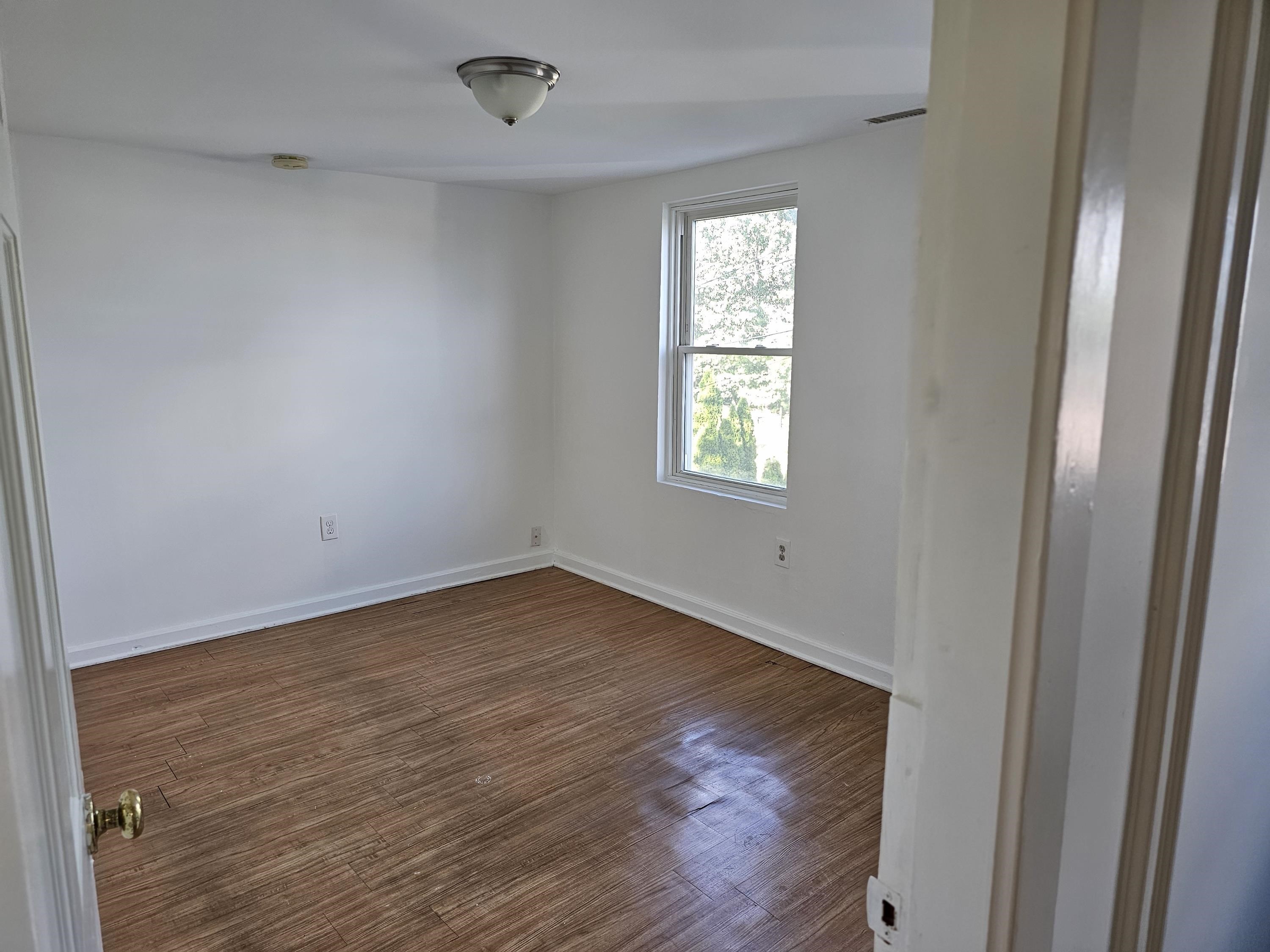 8 Jackson Street Nashua, NH 03060 - Photo 10 of 16 Gallery Image 10