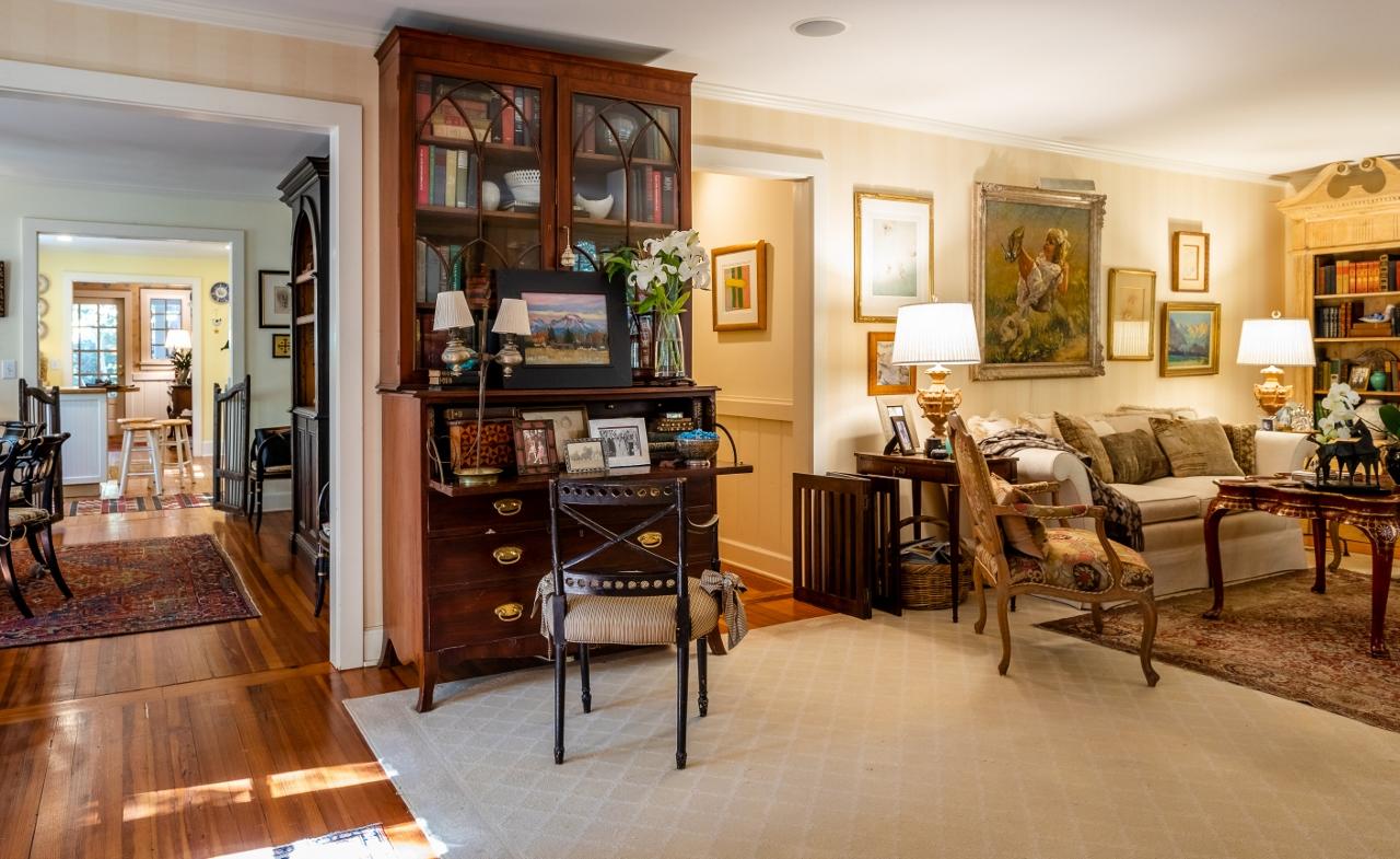 610 Old Field Road Southern Pines, NC 28387 - Photo 18 of 56 Living Room Detail
