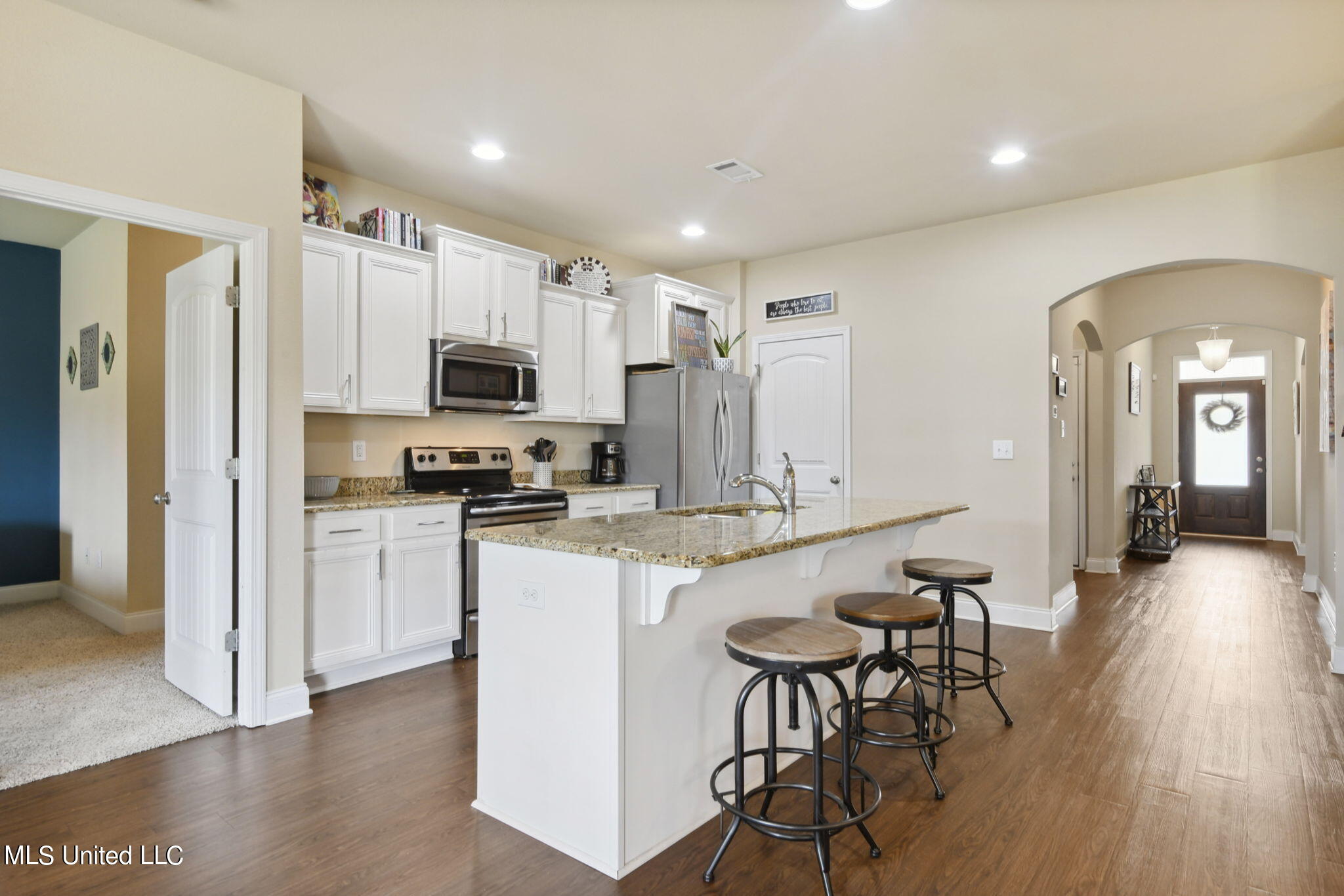 10198 Hutter Road Gulfport, MS 39503 - Photo 4 of 19 005