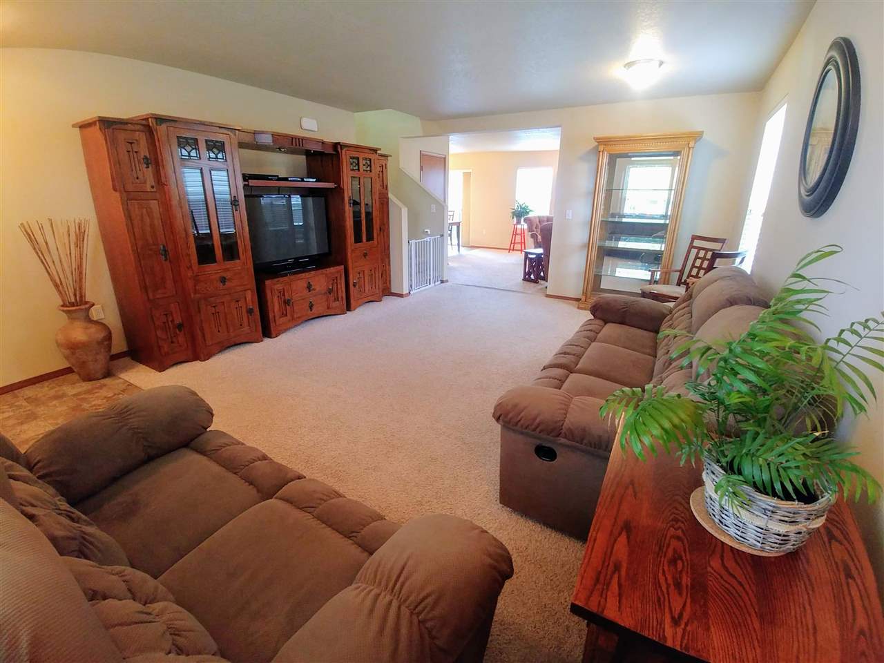 7814 North Maple Street Spokane, WA 99208 - Photo 2 of 20 Gallery Image 2