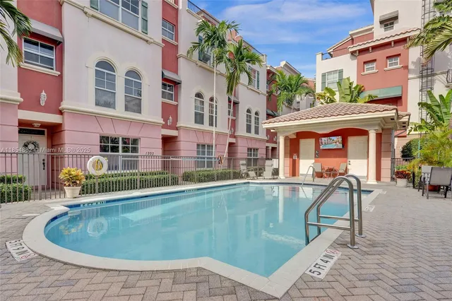 $550,000 | 1033 Northeast 17th Way, Unit 1904, Fort Lauderdale, FL 33304