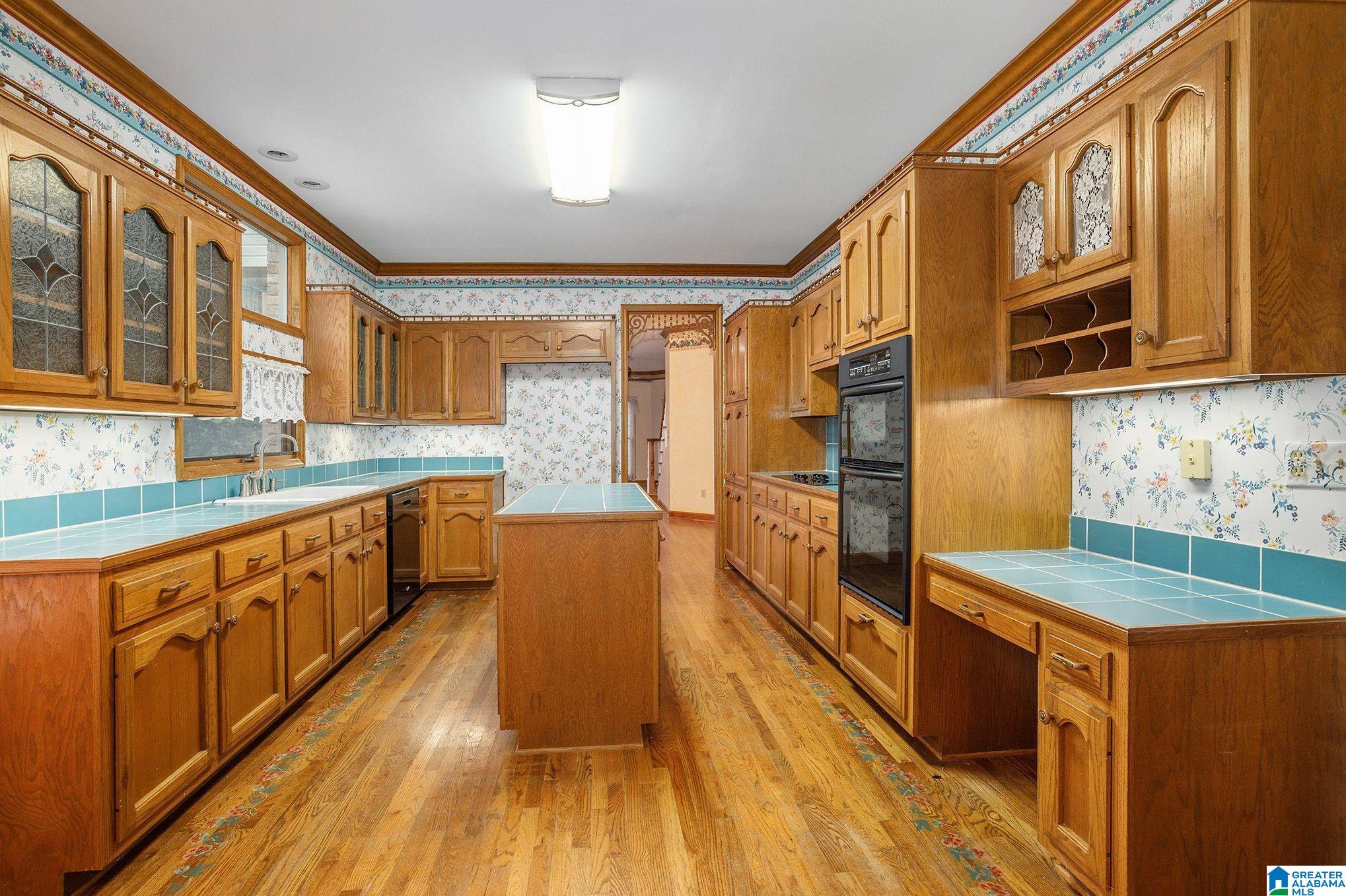 5212 Meadow Brook Road Birmingham, AL 35242 - Photo 4 of 14