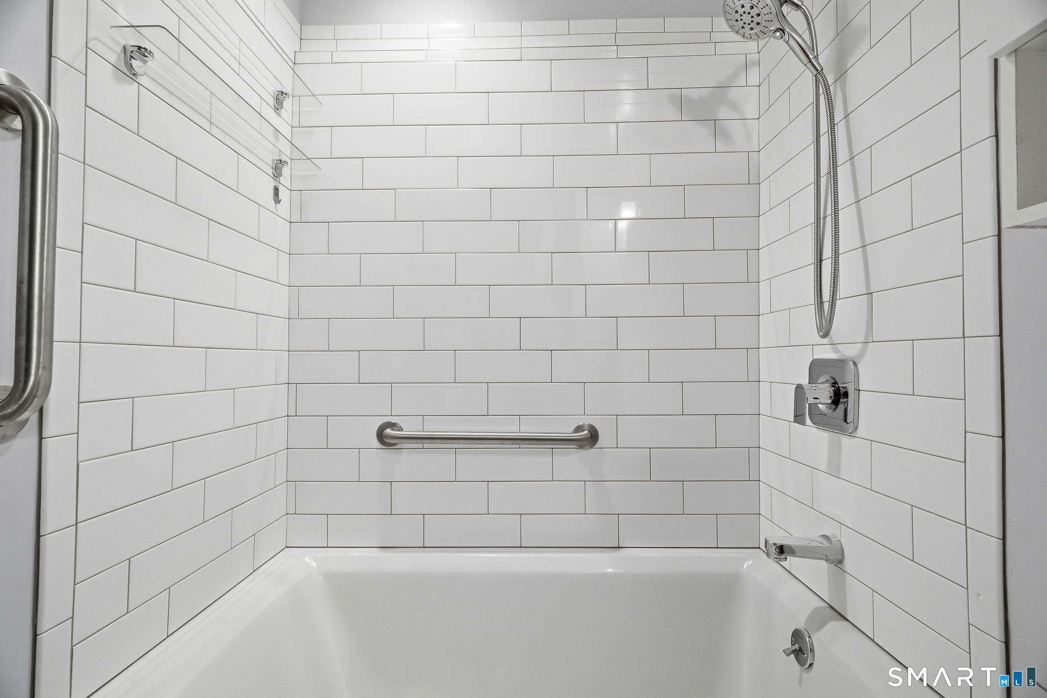 92 Main Street, Unit 206 Deep River, CT 06417 - Photo 14 of 25