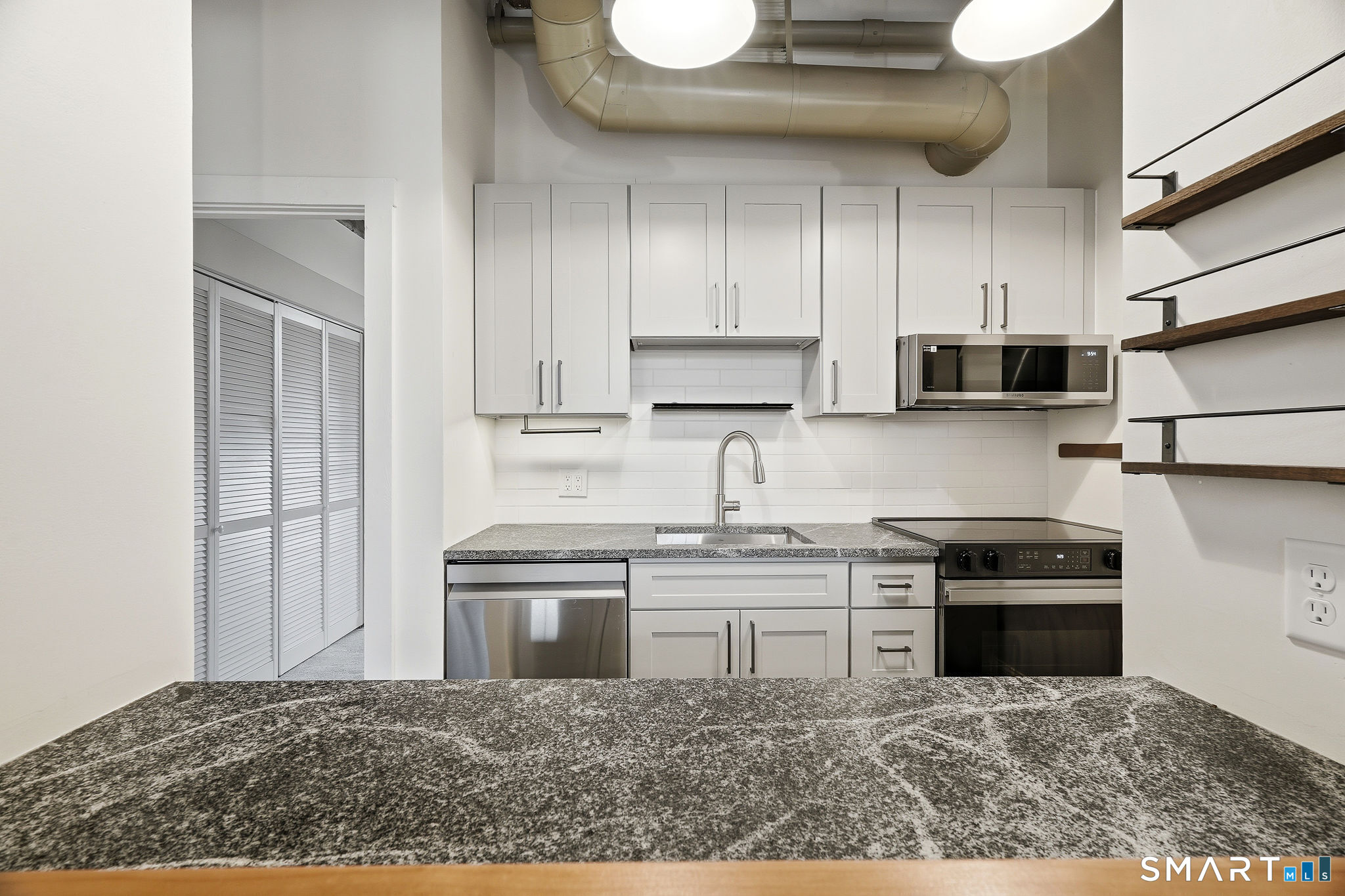 92 Main Street, Unit 206 Deep River, CT 06417 - Photo 5 of 25