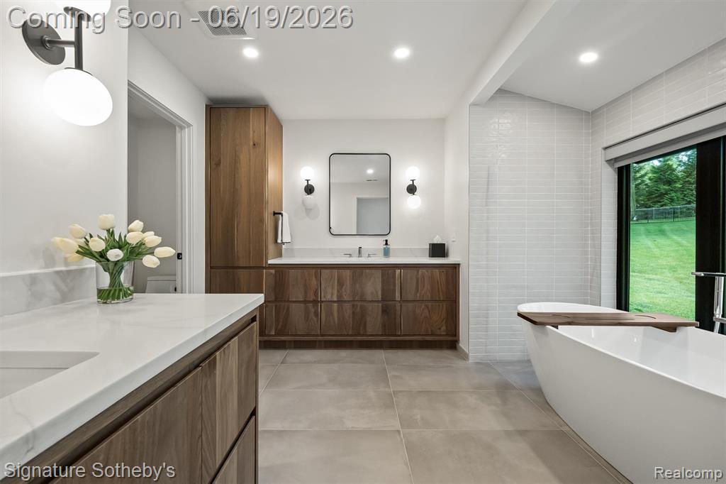 4340 Charing Cross Road Bloomfield Hills, MI 48304 - Photo 16 of 33