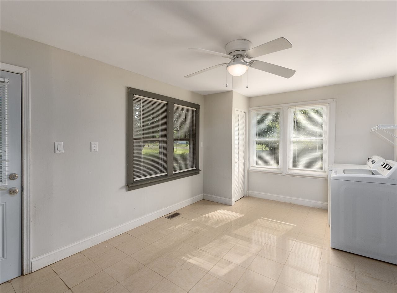4642 Riverside Drive Huntington, WV 25705 - Photo 12 of 17 Gallery Image 12