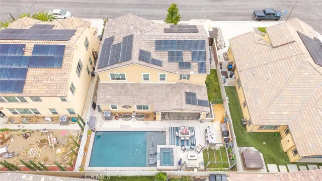 a view of building with an outdoor space