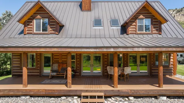 $3,200,000 | 4340 East Hoback River Road, Jackson, WY 83001