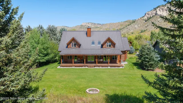 $3,200,000 | 4340 East Hoback River Road, Jackson, WY 83001