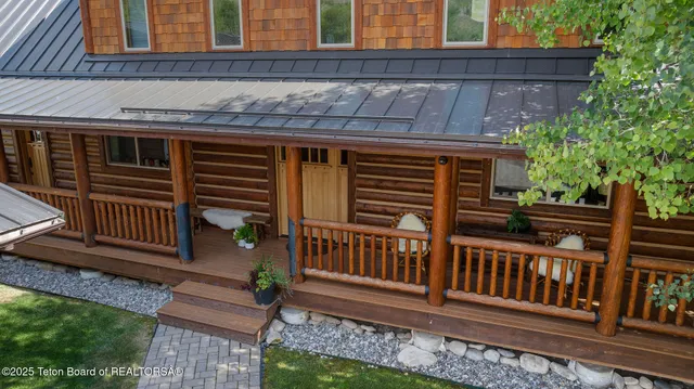 $3,200,000 | 4340 East Hoback River Road, Jackson, WY 83001