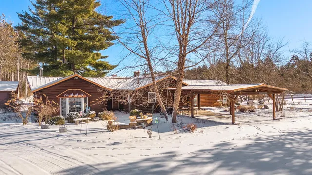 $1,090,000 | W2470 County Road B, Dalton, WI 53926