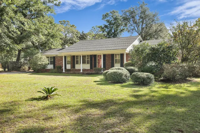 $269,900 | 208 George Street, Walterboro, SC 29488