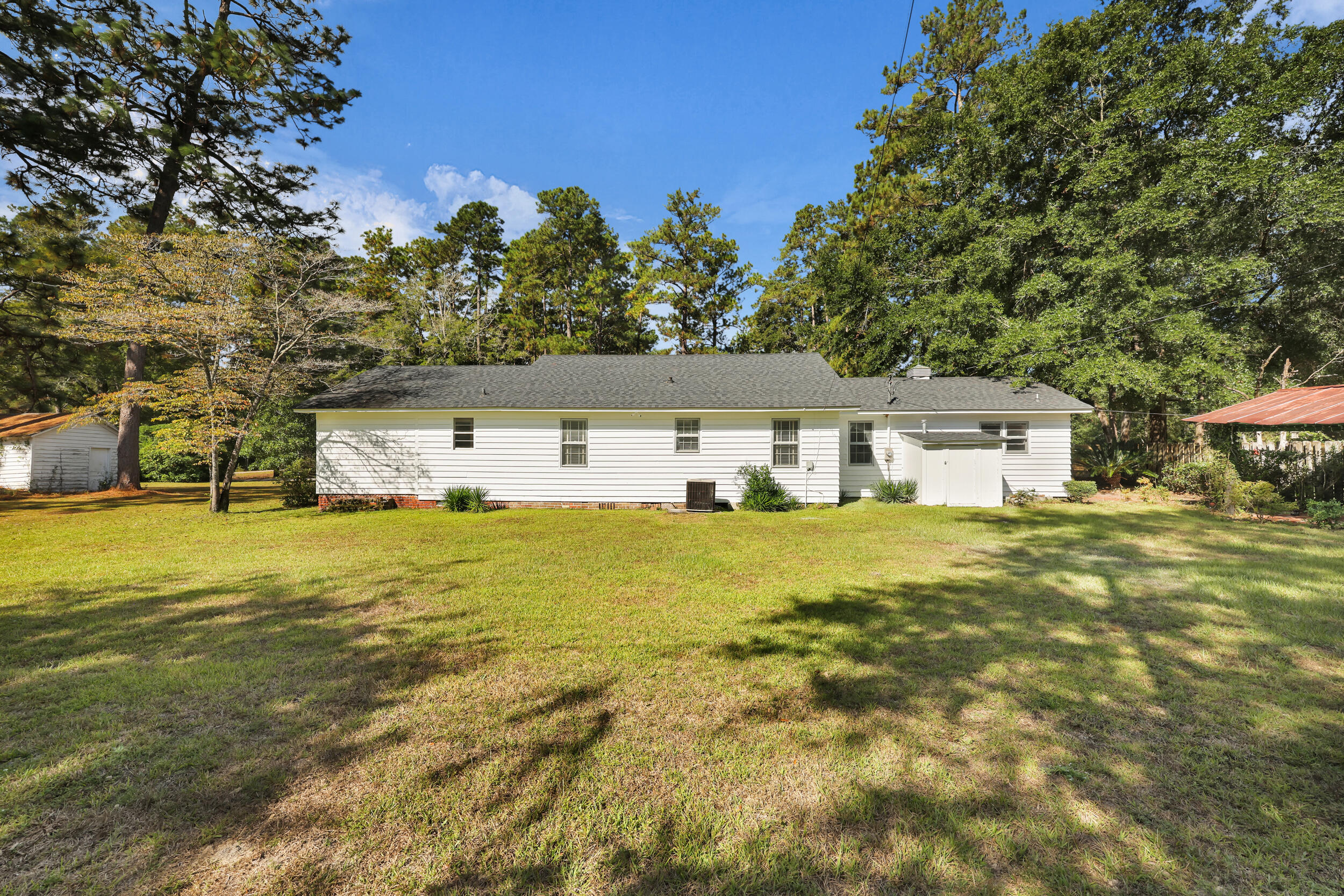 208 George Street Walterboro, SC 29488 - Photo 41 of 47 61_550a3260