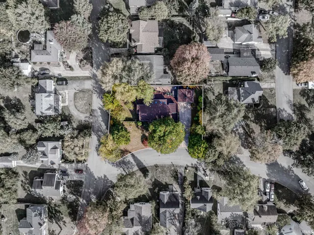 $269,000 | 2208 West Parkway Drive, Muncie, IN 47304