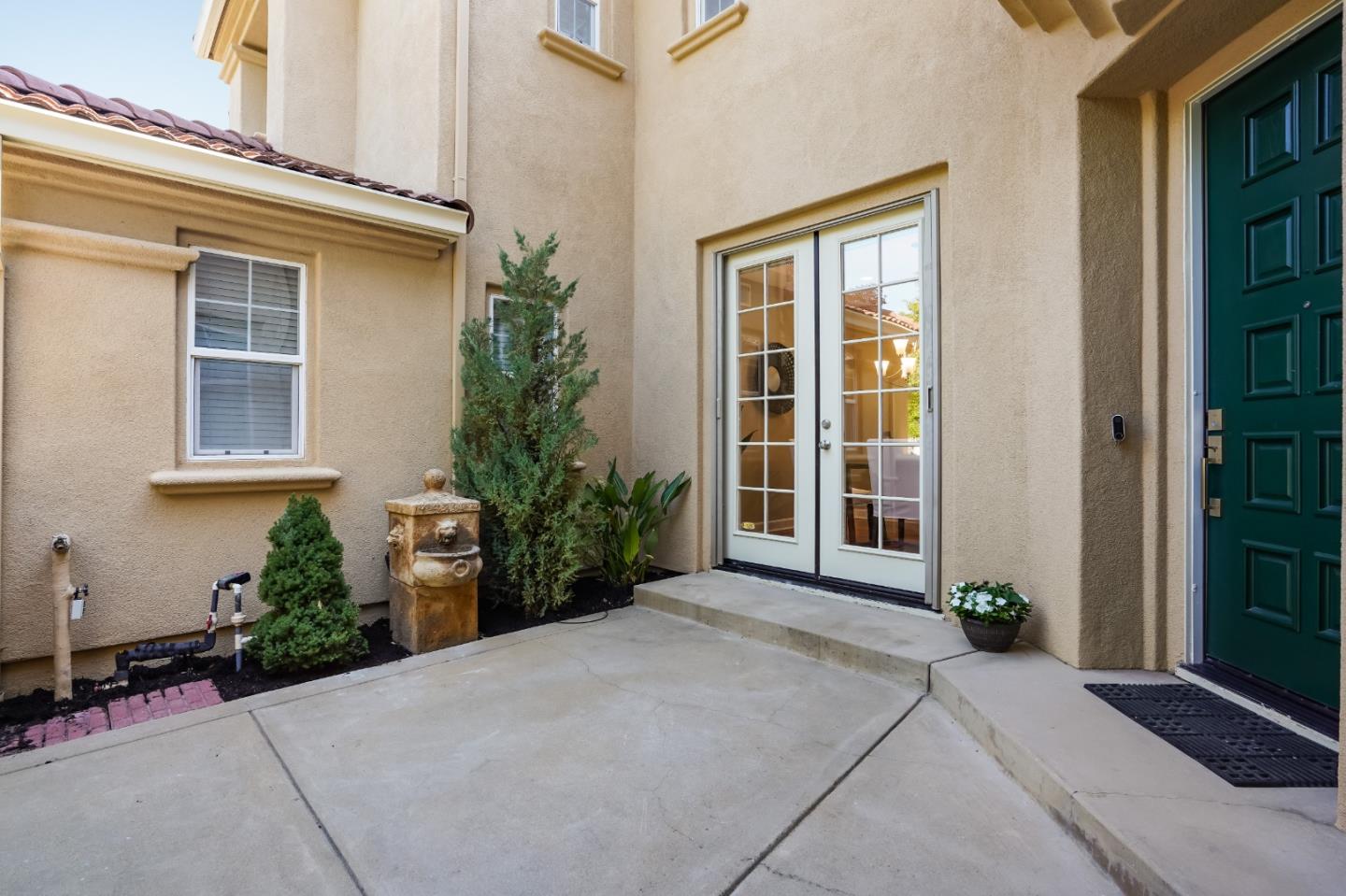 5929 Lantana Way San Ramon, CA 94582 - Photo 3 of 61 a front view of a house with a yard