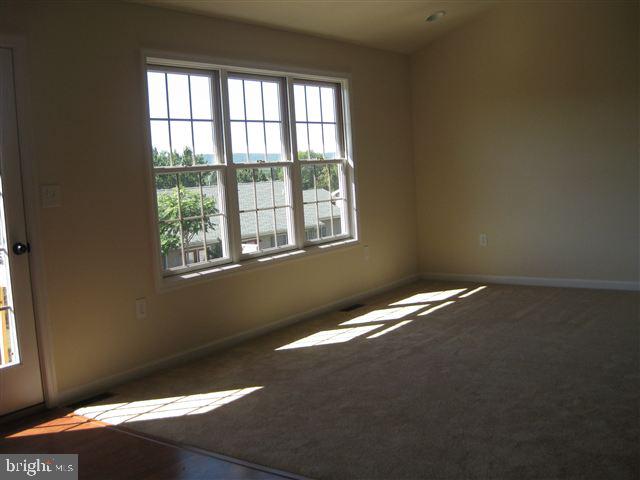 1305 Overlook Road Middletown, PA 17057 - Photo 5 of 18 Gallery Image 5