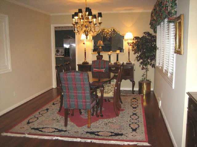 2099 Lytham Road Upper Arlington, OH 43220 - Photo 3 of 5