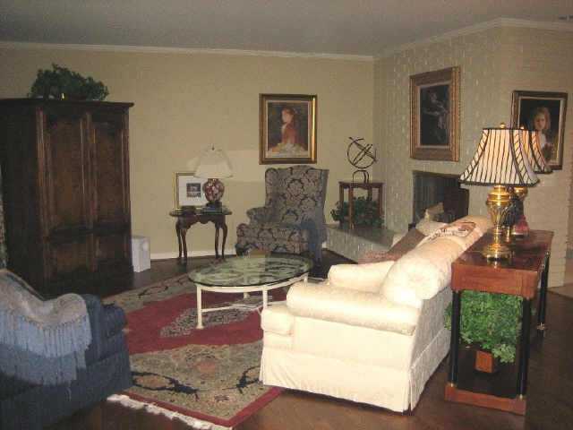 2099 Lytham Road Upper Arlington, OH 43220 - Photo 4 of 5