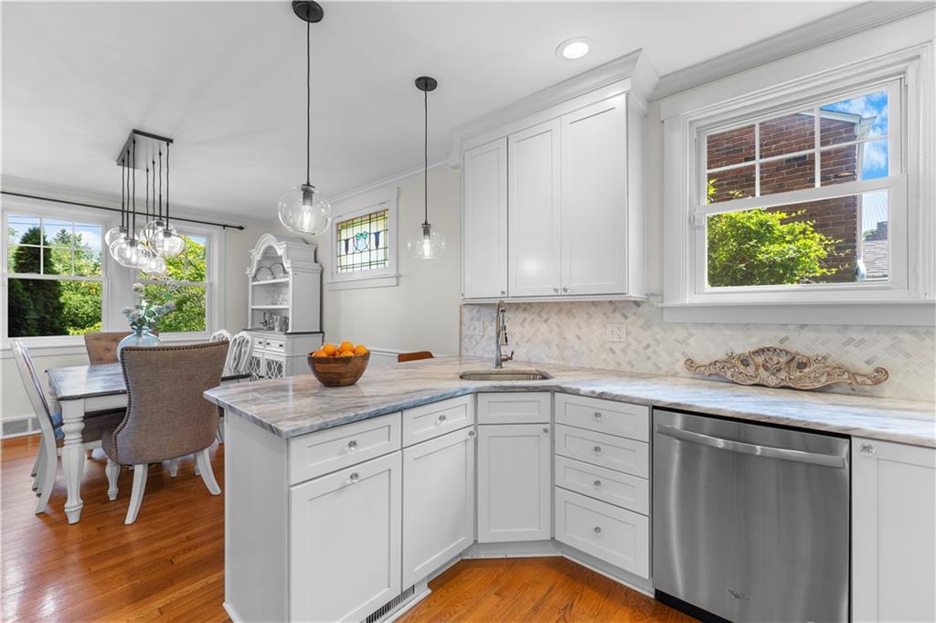 136 Rae Avenue Pittsburgh, PA 15228 - Photo 9 of 50 Gallery Image 9