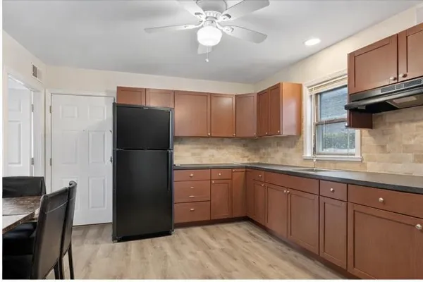 $500,000 | 3301 North Ozanam Avenue, Chicago, IL 60634