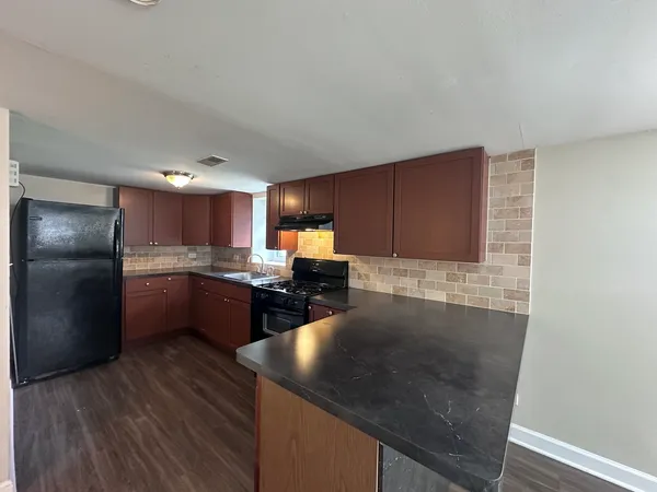 $500,000 | 3301 North Ozanam Avenue, Chicago, IL 60634