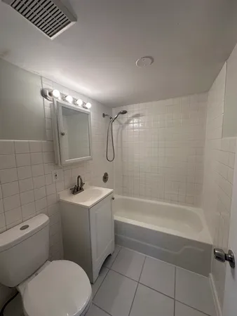 $500,000 | 3301 North Ozanam Avenue, Chicago, IL 60634