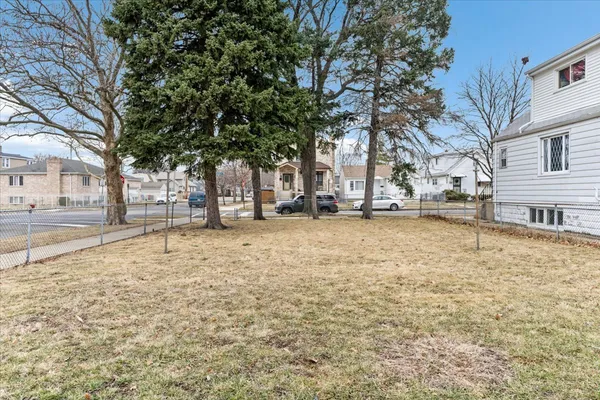 $500,000 | 3301 North Ozanam Avenue, Chicago, IL 60634