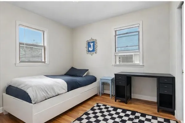 $500,000 | 3301 North Ozanam Avenue, Chicago, IL 60634