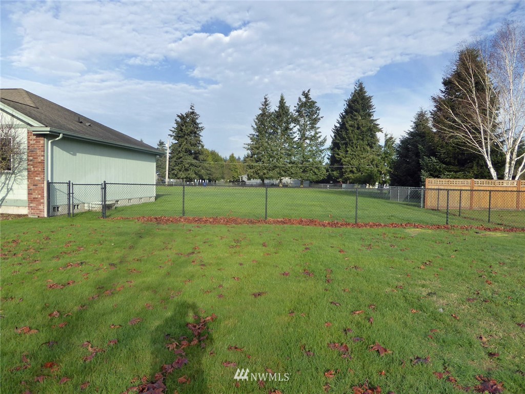 8822 181st Way Southwest Rochester, WA 98579 - Photo 22 of 23 Gallery Image 22