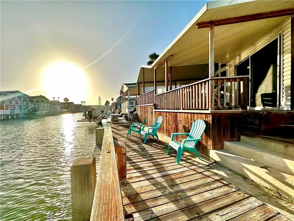 $284,900 | 495 West Clam Circle, Port Isabel, TX 78578