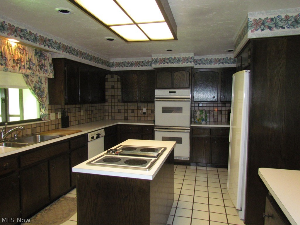 12215 Snow Road Burton, OH 44021 - Photo 14 of 35