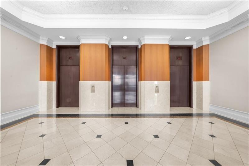 3475 Oak Valley Road Northeast, Unit 410 Atlanta, GA 30326 - Photo 21 of 36 a view of a entryway