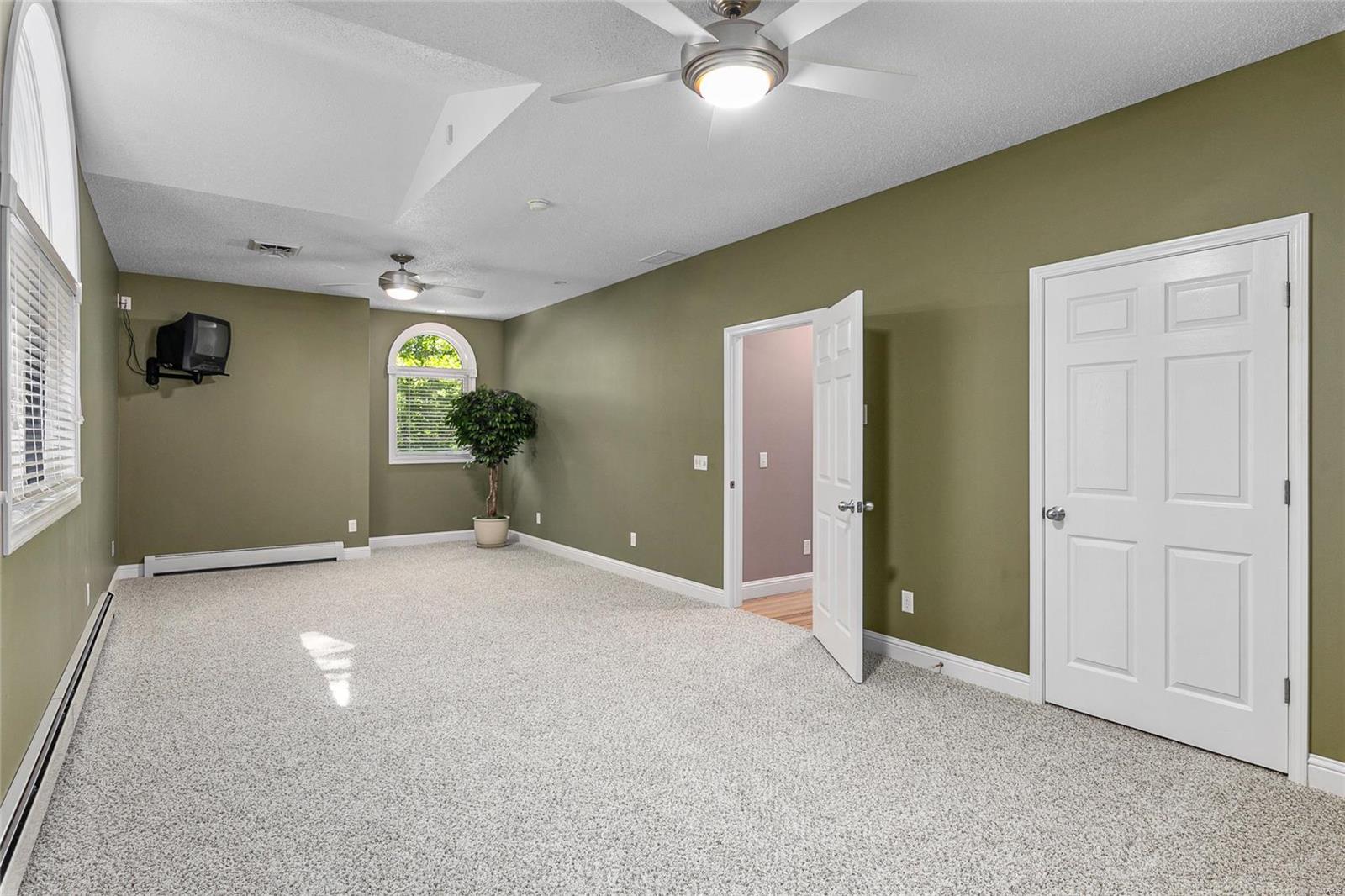 72 Solar Circle Litchfield, IL 62056 - Photo 31 of 56