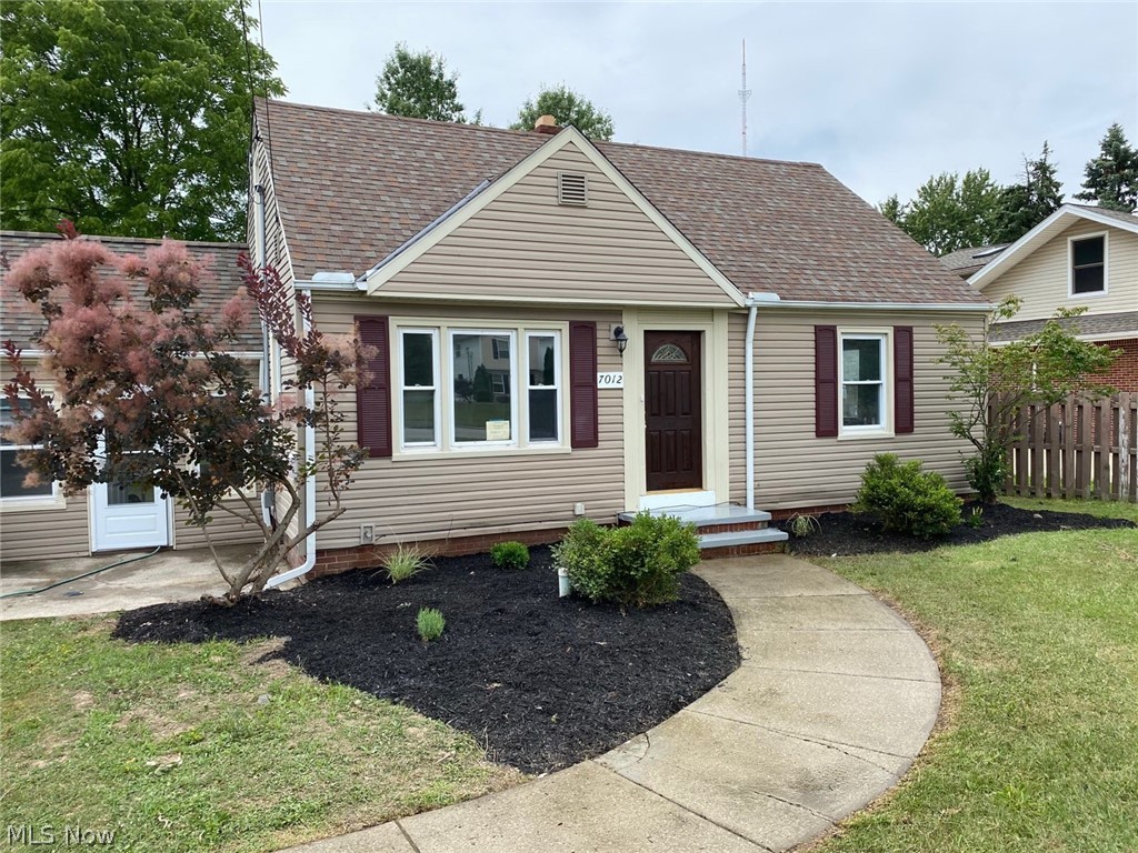 7012 State Road Cleveland, OH 44134 - Photo 2 of 18