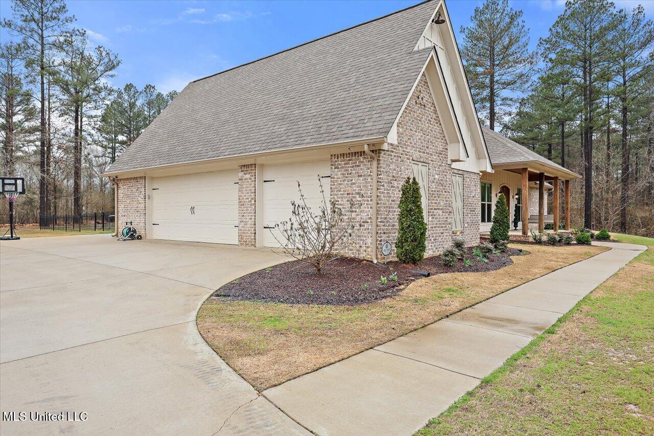 5421 Williamson Road Clinton, MS 39056 - Photo 4 of 50 04-5421 Williamson Rd
