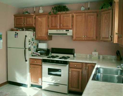 111 Rays Road Fenelton, PA 16034 - Photo 3 of 6 Kitchen.