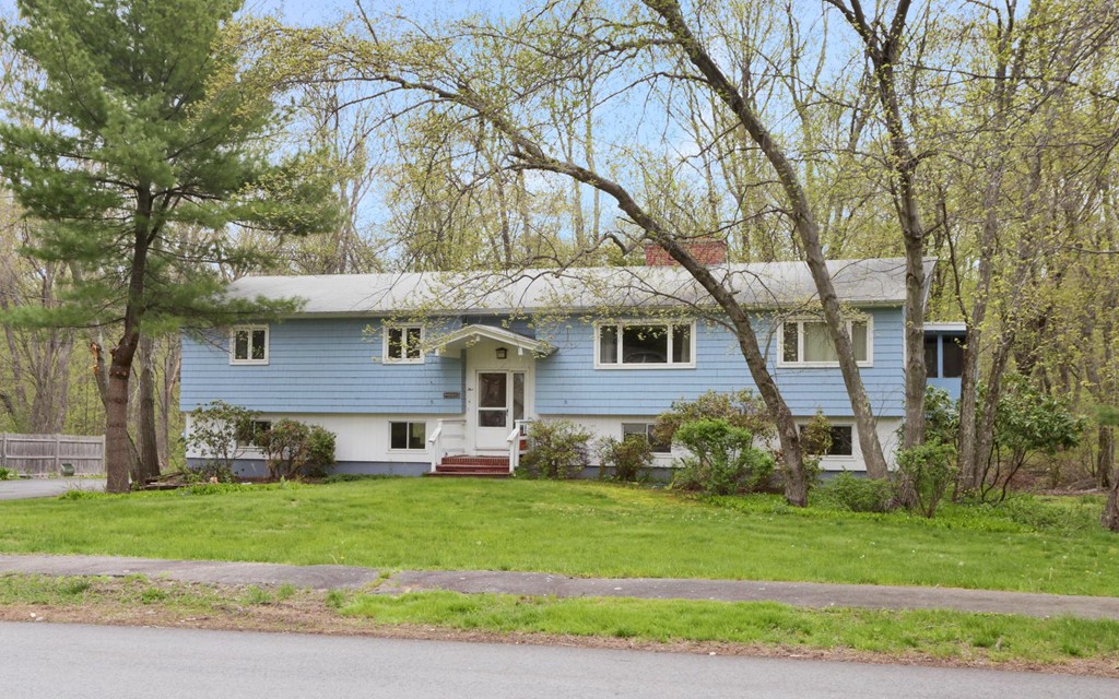 5 Hadley Road Lexington, MA 02420 - Photo 1 of 14 Gallery Image 1
