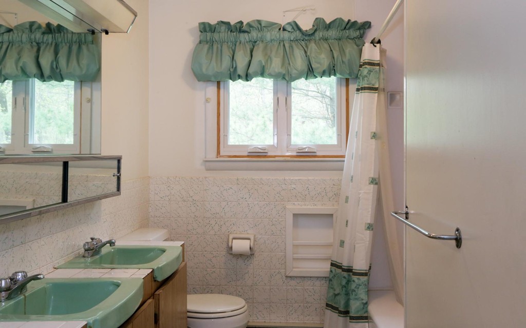5 Hadley Road Lexington, MA 02420 - Photo 11 of 14 Gallery Image 11
