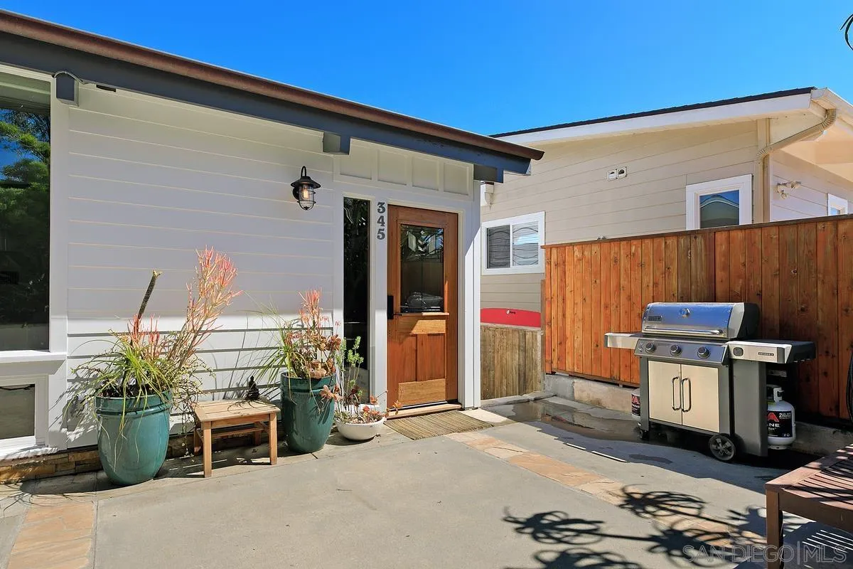 345 Neptune Avenue Encinitas, CA 92024 - Photo 3 of 29 a view of a house with outdoor space