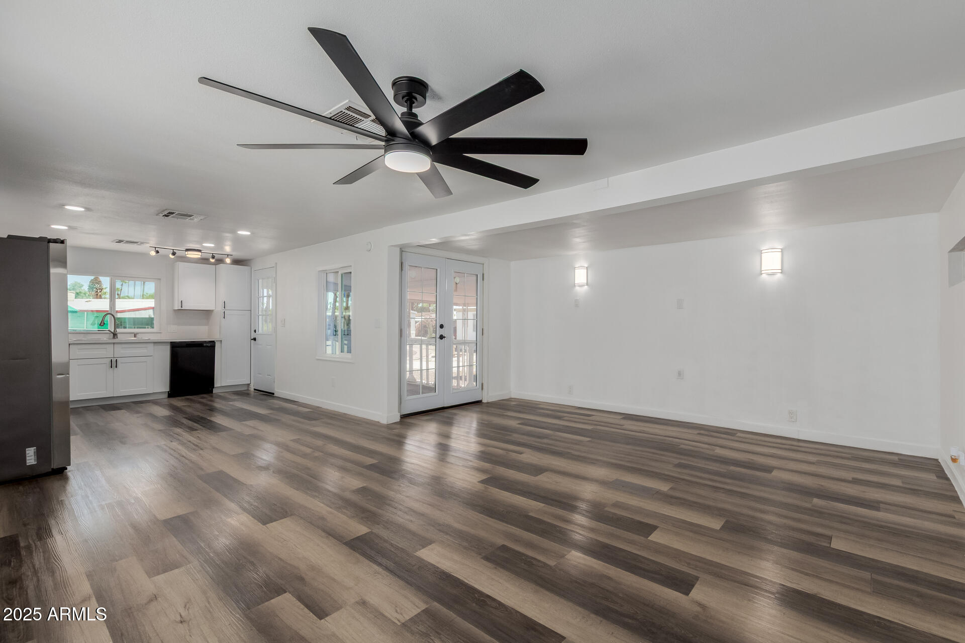 2050 West Dunlap Avenue, Unit D52 Phoenix, AZ 85021 - Photo 8 of 28 10 Dunlap