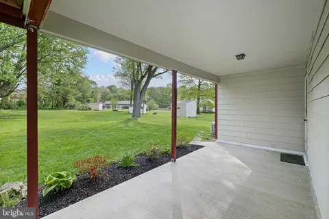 a view of a garden with a big yard