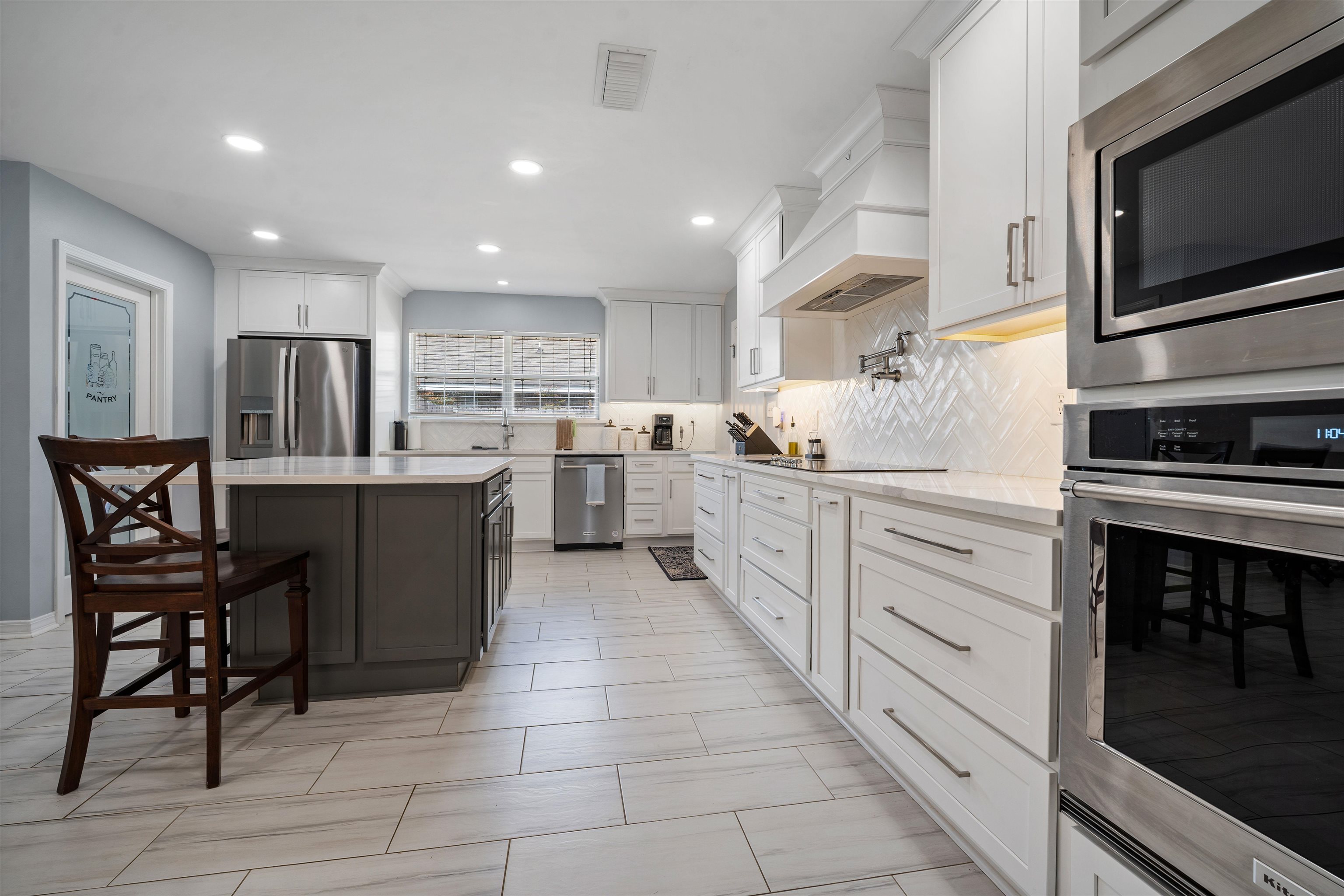 10713 Rigby Drive Mobile, AL 36695 - Photo 7 of 35 Kitchen