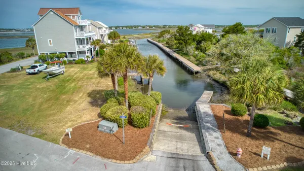 $1,299,000 | 103 Katelyn Drive, Surf City, NC 28445