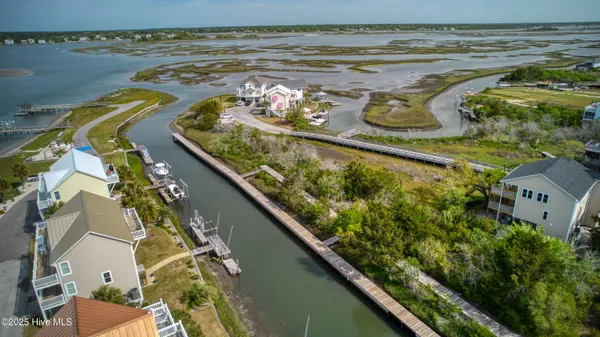 $1,299,000 | 103 Katelyn Drive, Surf City, NC 28445