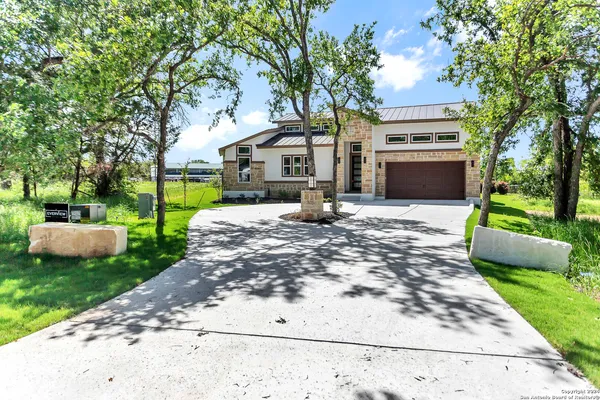 $4,000 | 305 Fire Dance, Horseshoe Bay, TX 78657