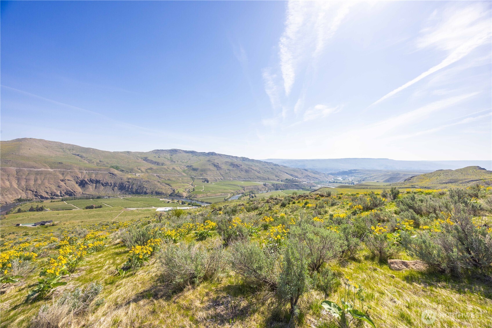0 Goat Ridge, Unit 7 Pateros, WA 98846 - Photo 18 of 40 a view of an ocean