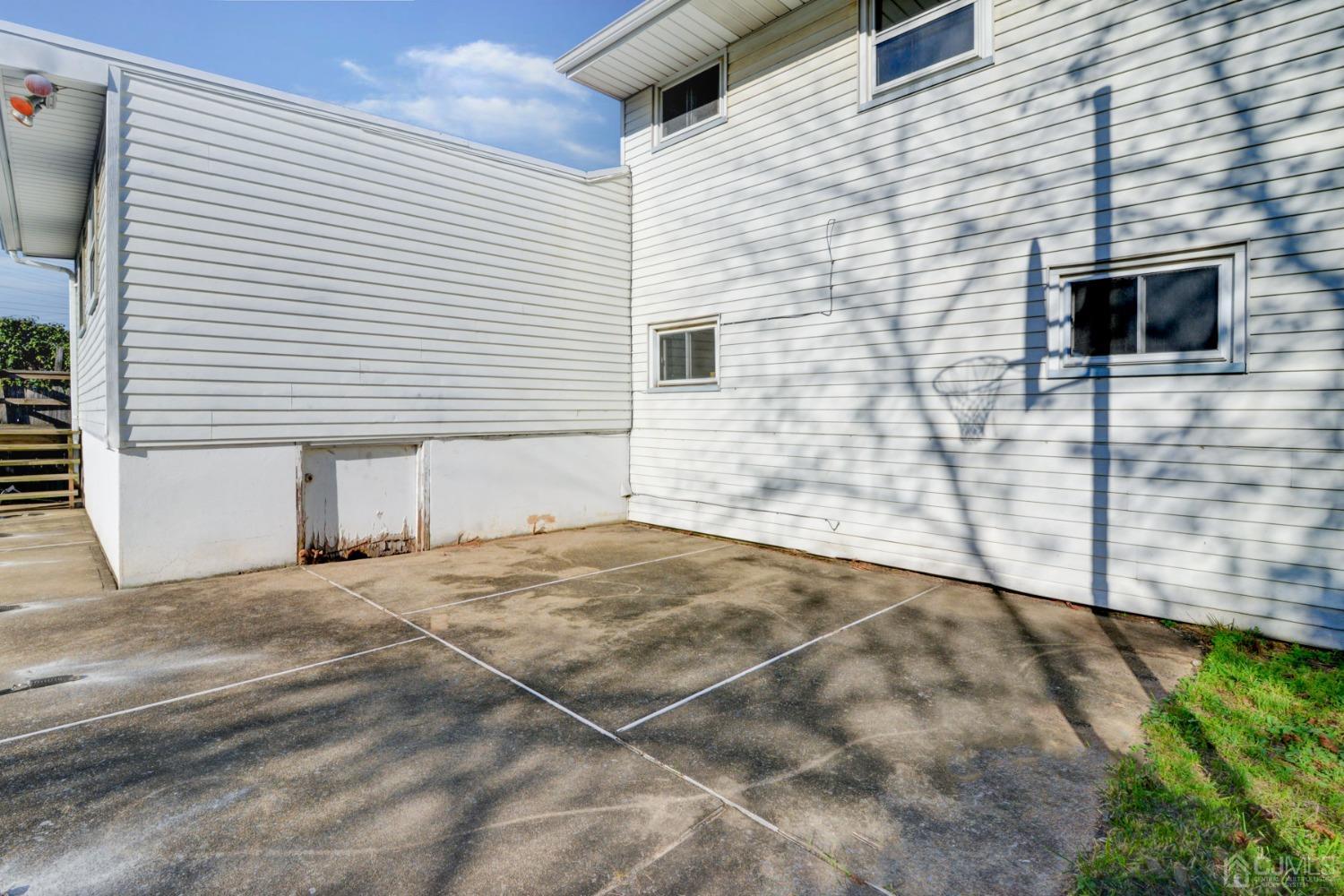 537 Ford Avenue Fords, NJ 08863 - Photo 30 of 31 a view of a backyard of the house