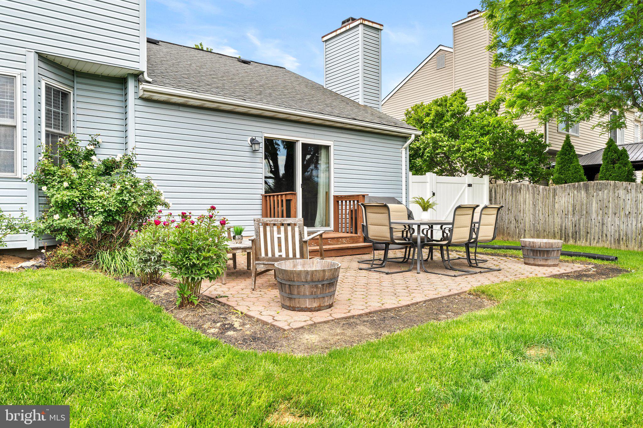 27 Andover Way Hamilton, NJ 08610 - Photo 29 of 30 Pretty fully fenced back yard w paver patio