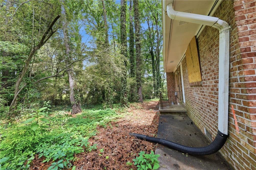 1779 Gretna Green Way Decatur, GA 30035 - Photo 32 of 36